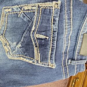 36L Virgo Bootcut Daytrip jeans